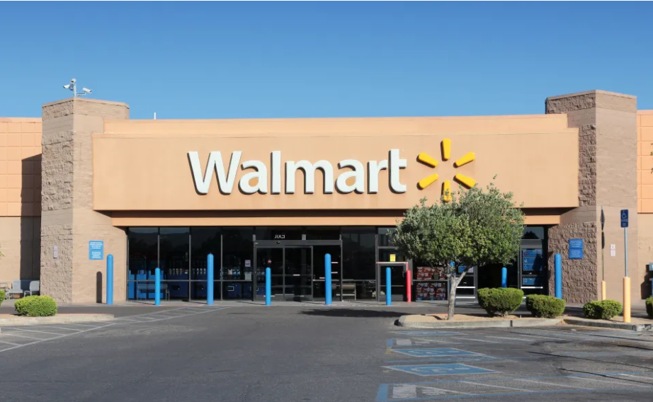 沃尔玛携手StockX推出可收藏运动鞋，与亚马逊竞争